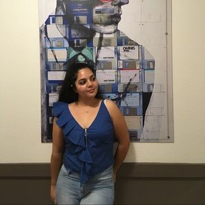 Meet your Posher, Zaira